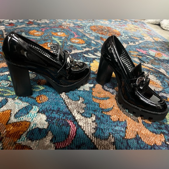 ANTONIO MELANI Black Patent High Heel Loafers / Oxfords - Picture 3 of 5